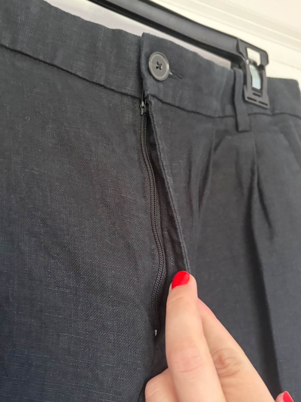 Women's 8 Banana Republic Black Linen Trousers Pleated Front - Picture 13 of 14